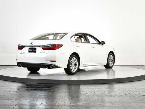 2017 Lexus ES 350 Base