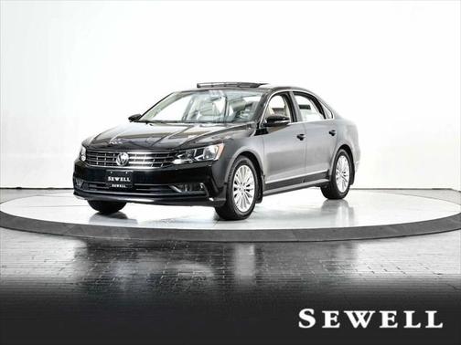 2016 Volkswagen Passat 1.8T SE w/Technology