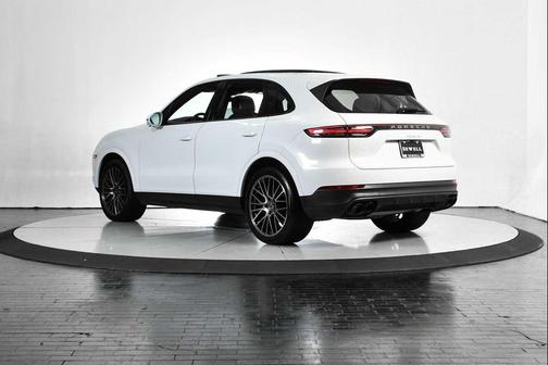 2022 Porsche Cayenne Cayenne