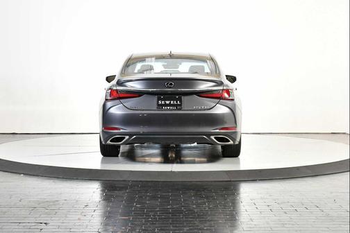 2019 Lexus ES 350 Base