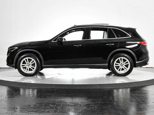 2023 Mercedes-Benz GLC 300 Base