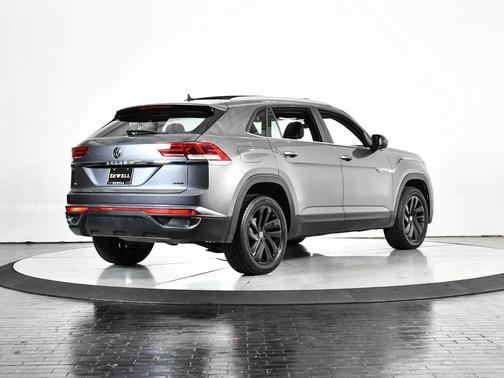2023 Volkswagen Atlas Cross Sport 2.0T SE w/Technology 4MOTION