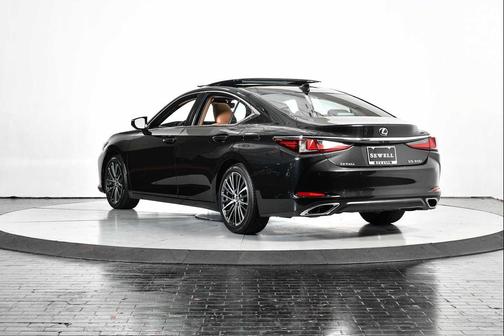 2023 Lexus ES 350 Base