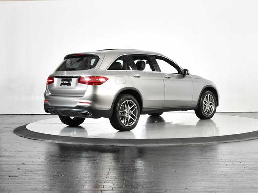 Mojave Silver Metallic 2019 Mercedes-Benz GLC 300 4MATIC