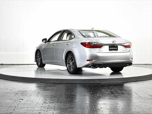 2017 Lexus ES 350 Base