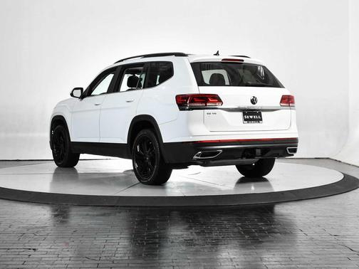2022 Volkswagen Atlas 3.6L SE w/Technology