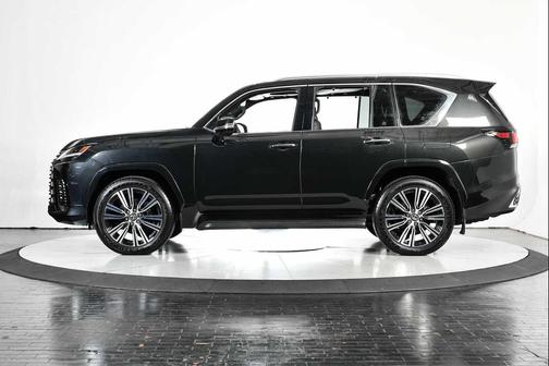 2025 Lexus LX 600 Luxury
