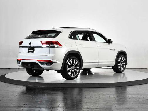 2023 Volkswagen Atlas Cross Sport 3.6L V6 SEL Premium R-Line