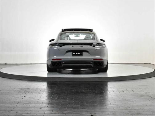2022 Porsche Panamera GTS