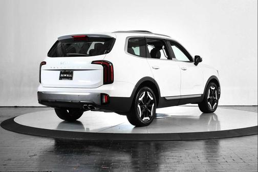 Glacial White Pearl 2023 Kia Telluride EX