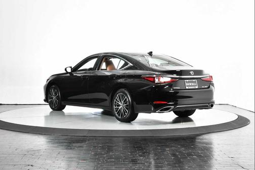 Obsidian 2024 Lexus ES 350 Base