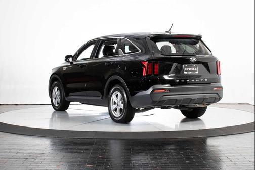 Ebony Black 2021 Kia Sorento LX