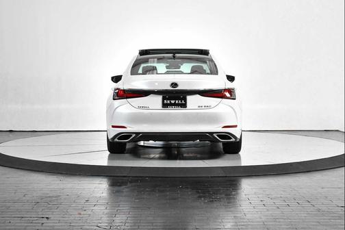 2025 Lexus ES 350 Base