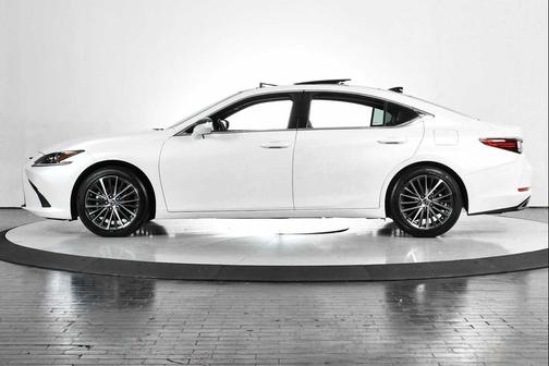 2025 Lexus ES 350 Base