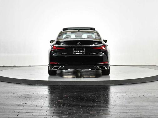2024 Lexus ES 350 Ultra Luxury