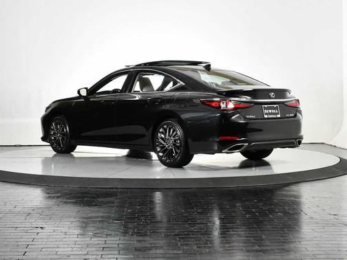 2024 Lexus ES 350 Ultra Luxury