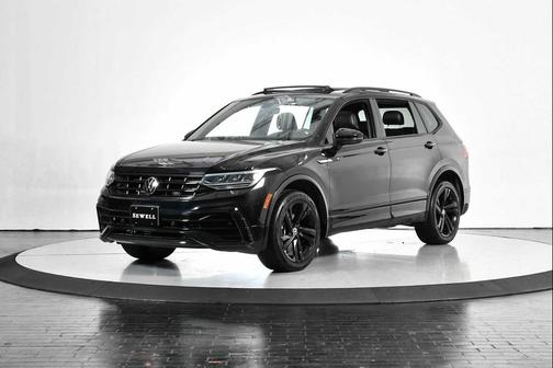 2023 Volkswagen Tiguan 2.0T SE R-Line Black