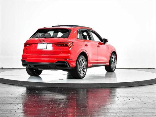 2022 Audi Q3 45 S line Premium Plus