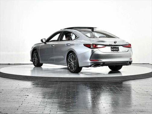 2022 Lexus ES 350 Base