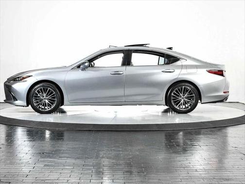 2022 Lexus ES 350 Base