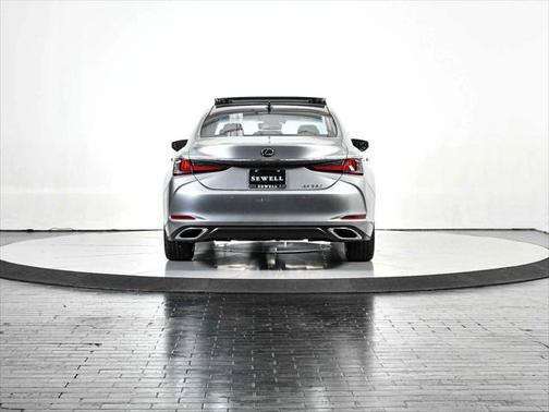 2022 Lexus ES 350 Base