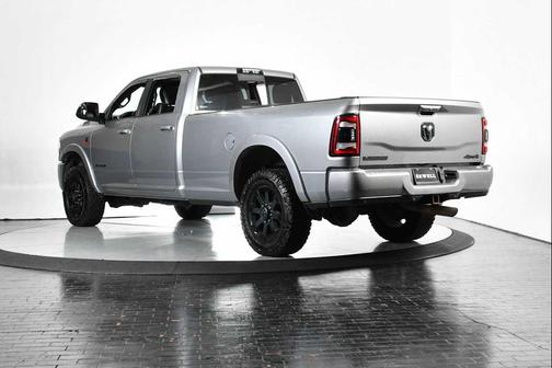2020 RAM 3500 Laramie Crew Cab 4x4 8' Box