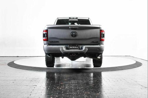 2020 RAM 3500 Laramie Crew Cab 4x4 8' Box