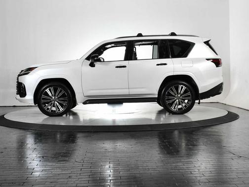 2023 Lexus LX 600 Luxury