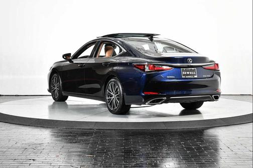 2025 Lexus ES 350 Base
