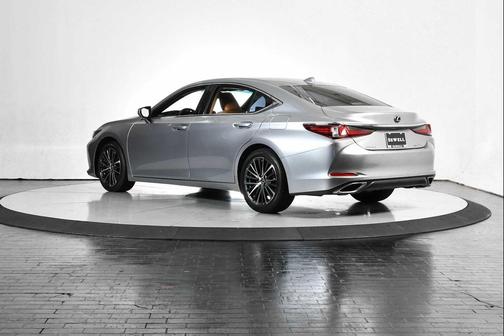 2022 Lexus ES 350 Base