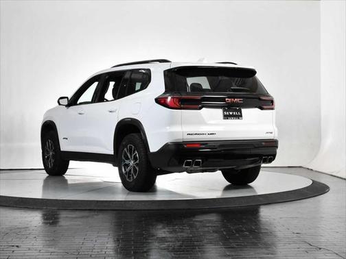 2024 GMC Acadia AWD AT4