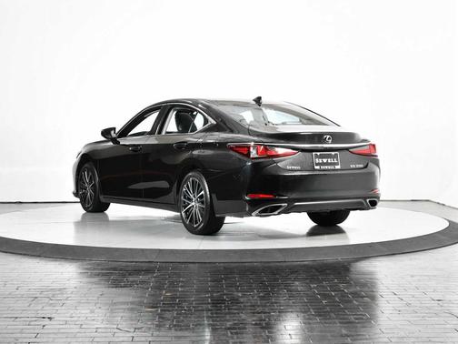 2022 Lexus ES 350 Base