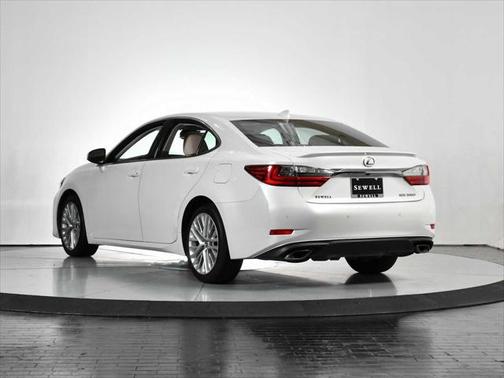 2016 Lexus ES 350 Base