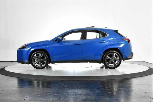 2025 Lexus UX 300h Premium