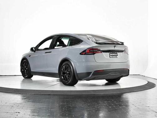 2022 Tesla Model X Plaid Tri Motor All-Wheel Drive