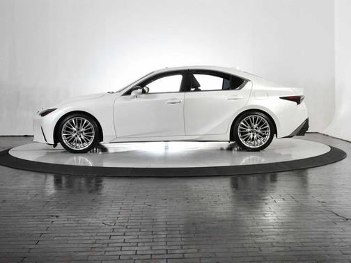 2022 Lexus IS 300 Base