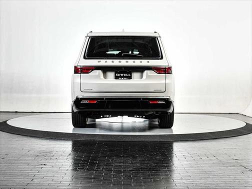 2022 Jeep Wagoneer Series III 4x4