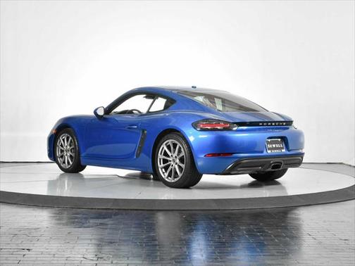 2017 Porsche 718 Cayman Base