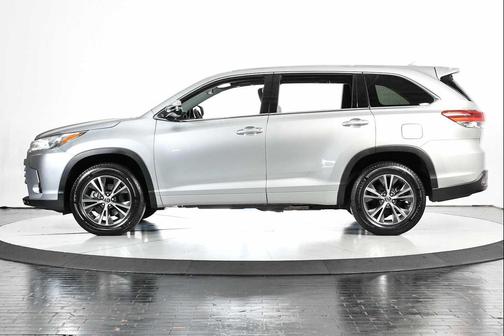 2017 Toyota Highlander LE Plus