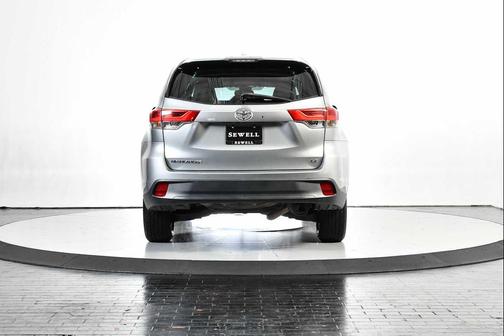 2017 Toyota Highlander LE Plus