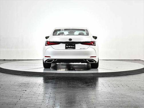 2024 Lexus ES 350 Base