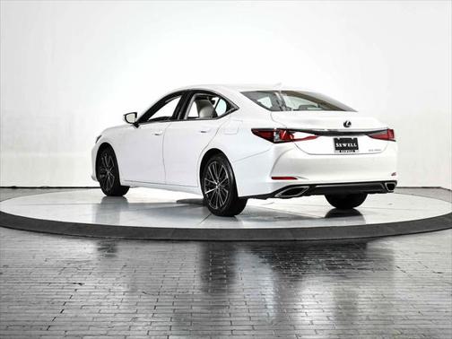 2024 Lexus ES 350 Base