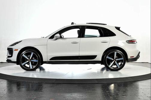 2023 Porsche Macan T