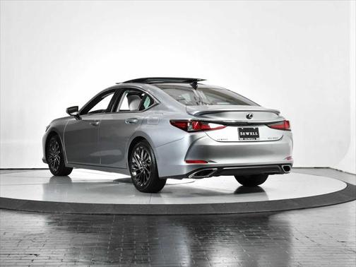 2024 Lexus ES 350 Ultra Luxury