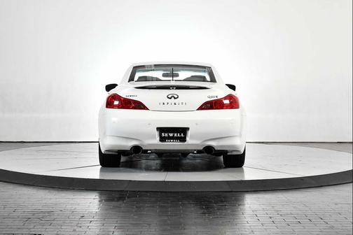 2014 INFINITI Q60 Base