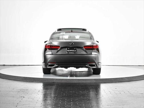 2022 Lexus LS 500 Base