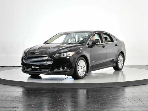 2015 Ford Fusion Hybrid SE