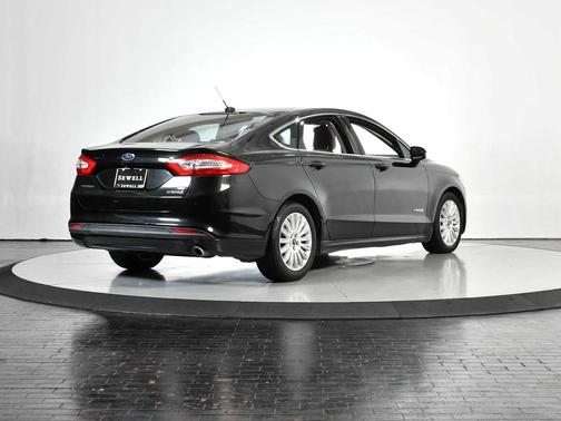 2015 Ford Fusion Hybrid SE