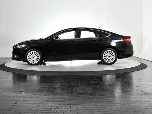 2015 Ford Fusion Hybrid SE