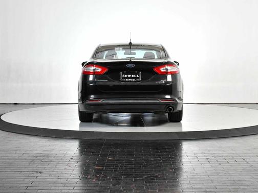 2015 Ford Fusion Hybrid SE